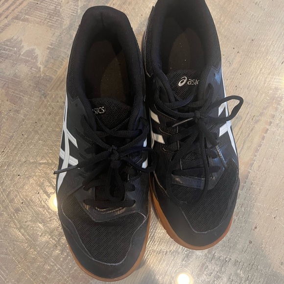 asics womens volleyball shoes
